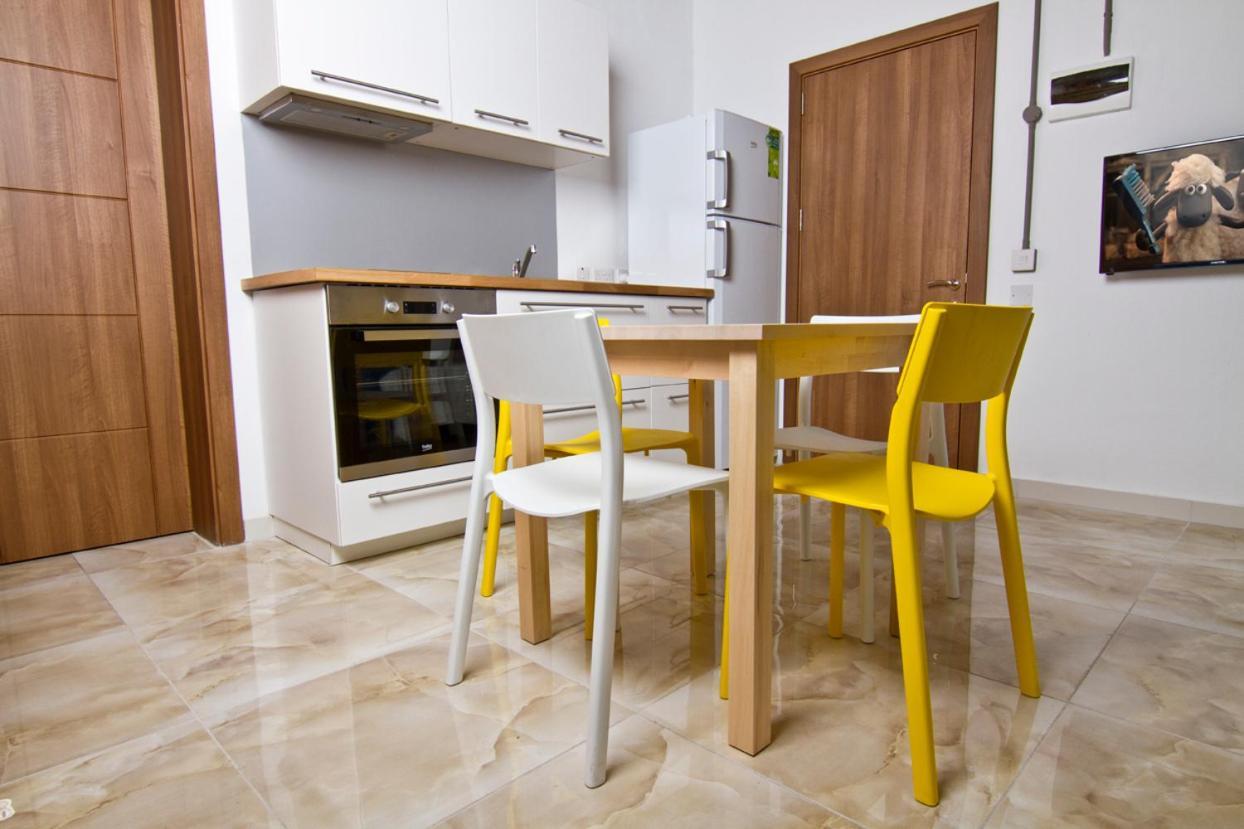 Cresta Beach Studios Saint Julian's Ngoại thất bức ảnh